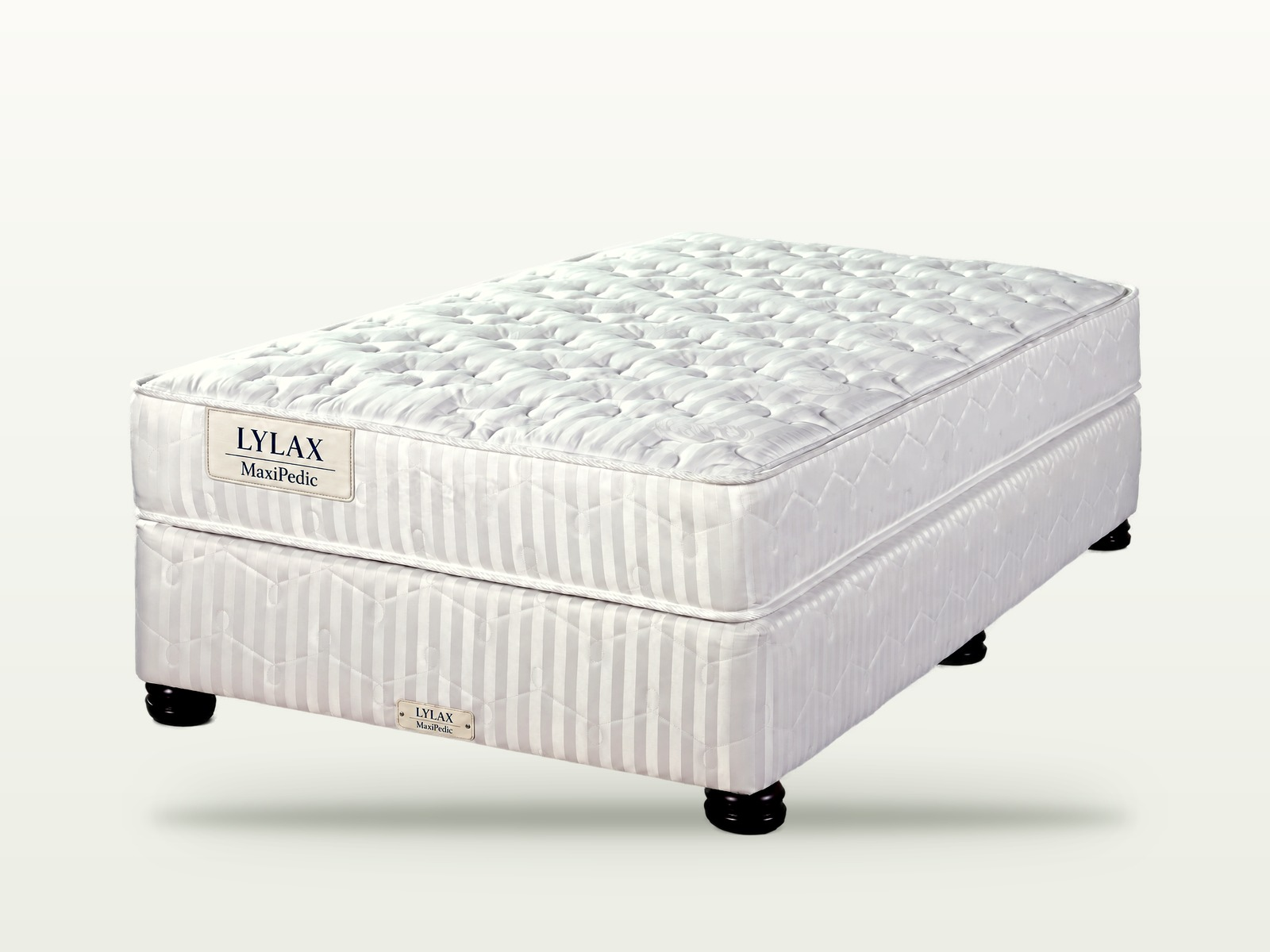 Lylax Maxipedic Hospitality mattress and base